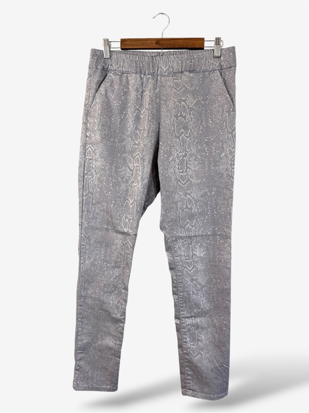 Bevy Flog Metallic Gray Snake Print Pull On Pants Size 30 Stretch Waist Designer